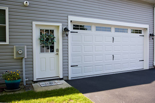 24/7 Emergency Garage Door Panel Replacement experts in Lovell, WY